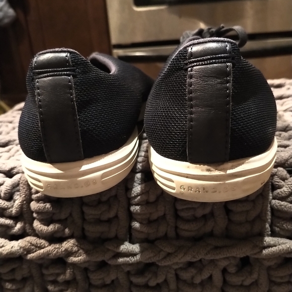 Cole Haan casual shoes EUC - Picture 6 of 13